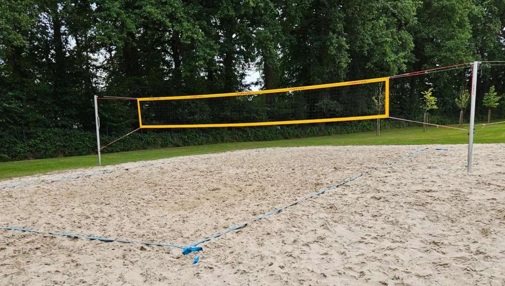 Von Beachfeld in die Halle